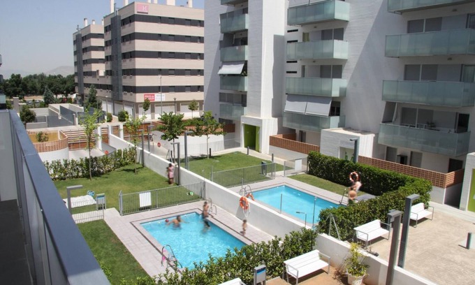 Figares Apartment | Premium Apartment with Terrace and Pool - Ciencias Forum Granada