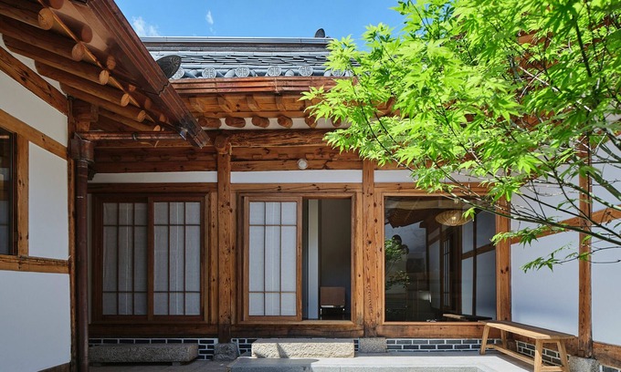 Jongno House | Premium Hanok near Anguk Station 5minsn- 5mins from the ICN Airport bus STN