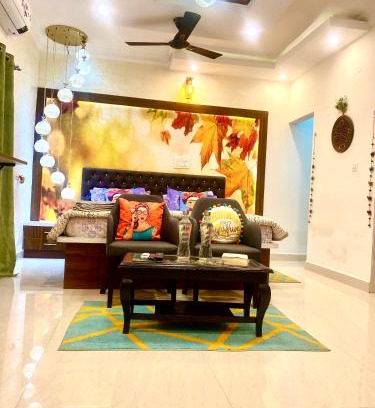 Bommasandra House | Premium Pent house with Hot bath Tub near ECity - Luxe KING size bed with Large Sitout area