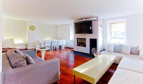 Sihlfeld Apartment | Presidental Suite Apartment by Livingdowntown