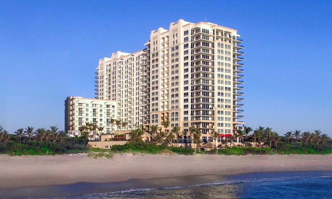 Singer Island Resort | PRESIDENTIAL PENTHOUSE SUITE - 3 Bedroom/3 bathroom Ocean View