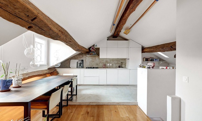 Strasbourg -Saint-Denis Apartment | Pretty Parisian Penthouse for group/families of 4