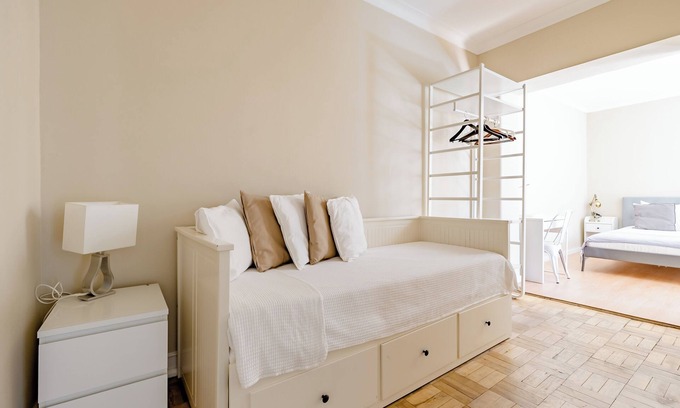 Lisbon Old Town Apartment | Priceless Flat With Terrace in Estrela/Lisboa
