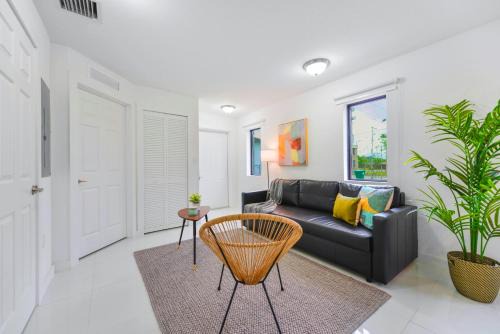 Seybold Apartment | Prime Location Duplex for a Relaxing Stay