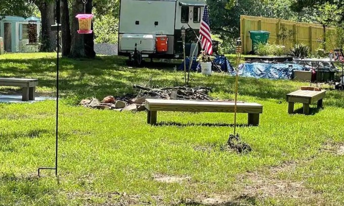 Bourbon RV Rental | Primitive Campsites with water spigot, toilets, and wifi!