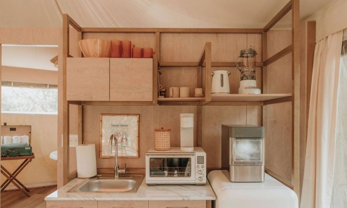 Johnson City Cabin | Primrose - Luxury Glamping Tent