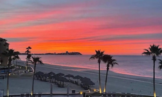 Sandy Beach Condo | Princesa De Penasco A-403 Beautiful Beachfront!