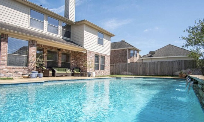 Copper Lakes House | Private 10 feet deep Pool VERY spacious beautiful 4 bedroom house