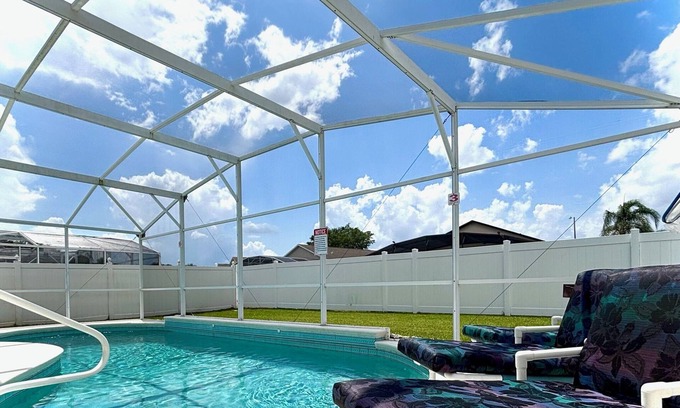 Clear Creek House | Private 3BR Home with Pool – Close to Disney Magic