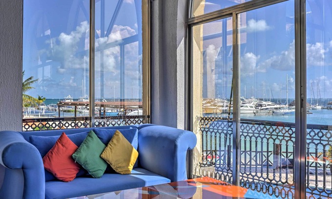 Puerto Juarez Apartment | Private Balcony w/Views: Oceanfront Cancun Condo!