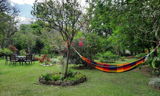El Valle de Anton Cabin | Private cabin- Valle de Antón with large garden