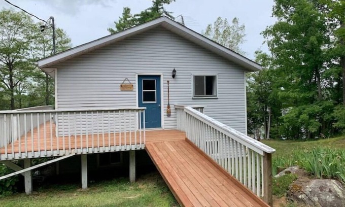 Tay Valley Cottage | Private Cottage with a beautiful view!