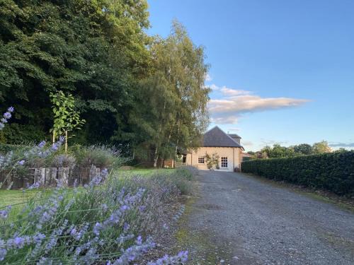 Crieff House | Private detached cottage sleeps 4
