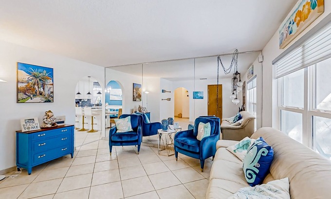 Port Orange House | Private dog-friendly acreage with enclosed pool, board games, & great location
