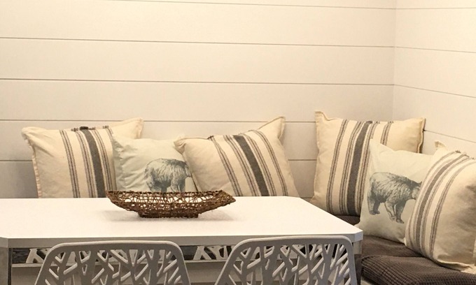 Village North House | * Private Hot Tub * Pool * Updated * Walk to Everything