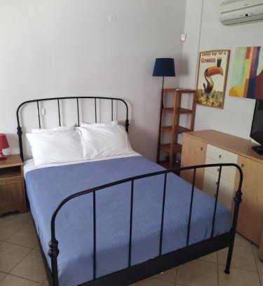 Lagonissi House | Private Little House in Lagonisi