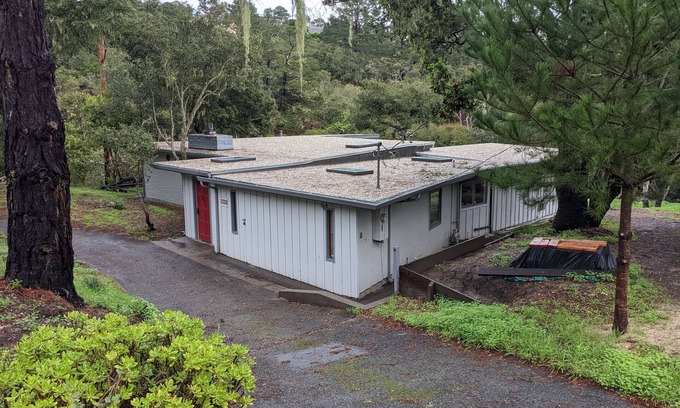 High Meadows House | Private location in wooded area-five minutes to Carmel Beach