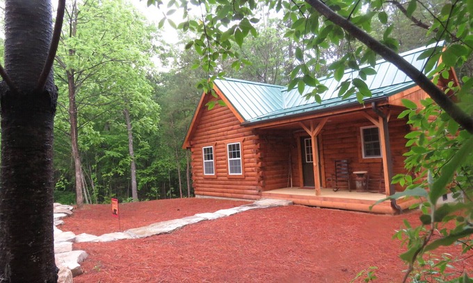 Fletcher Cabin | Private log cabin on 3.5 acres