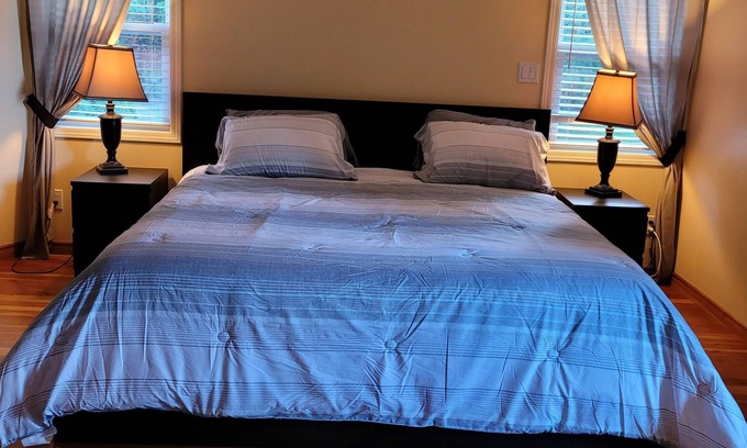 North Cowichan House | Private Mainfloor of House