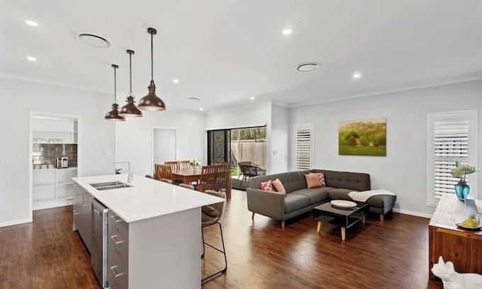 Mudjimba House | Private Mudjimba Beach Abode