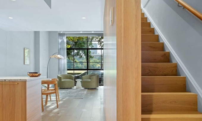Glebe Apartment | Private Parkside Loft Stay