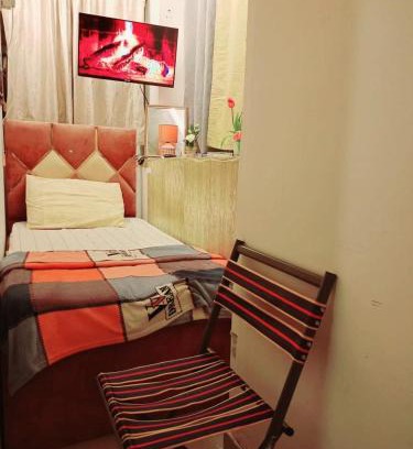 Al Barsha 1 House | Private Partition room