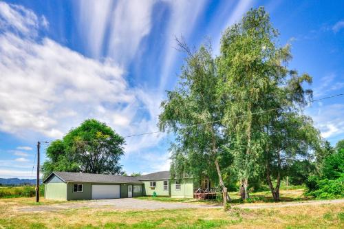Cathlamet House | Private PNW Getaway on Puget Island!