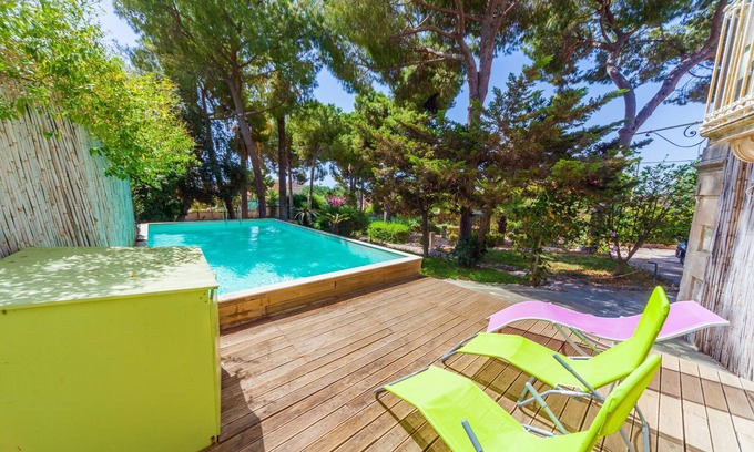 Acradina Villa | Private Pool, downtown Syracuse, prestigious