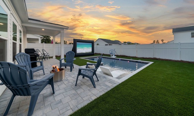 West Panama City Beach House | Private Pool - Waves of Grace for Kids & Family