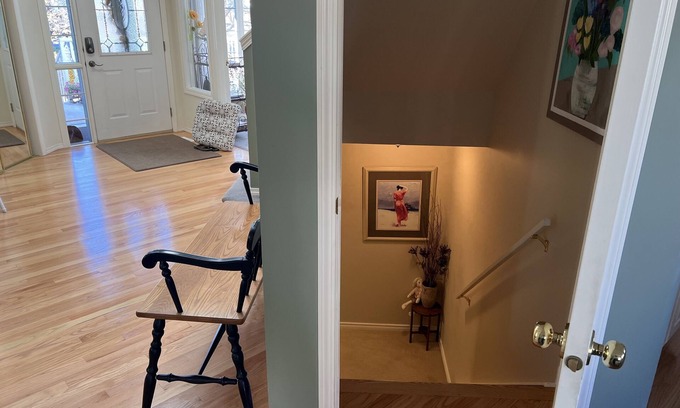 Valley Ridge Bed & Breakfast | Private, quiet, cozy developed basement living area with 2 beds.