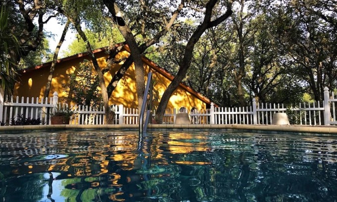 Helotes House | PRIVATE, RELAXING , AND A UNIQUE HOME EXPERIENCE