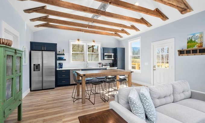 Old Fort House | Private Renovated Farmhouse.