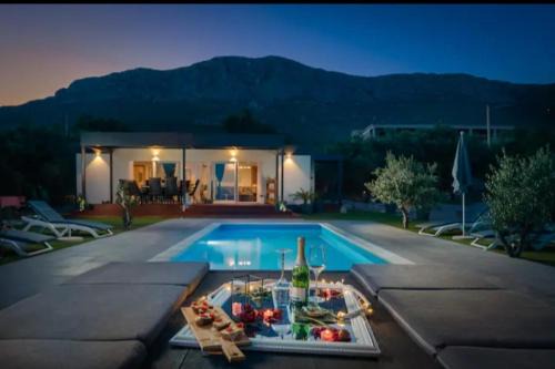 Kastel Sucurac Resort | Private Resort Lumianni- 2 Houses
