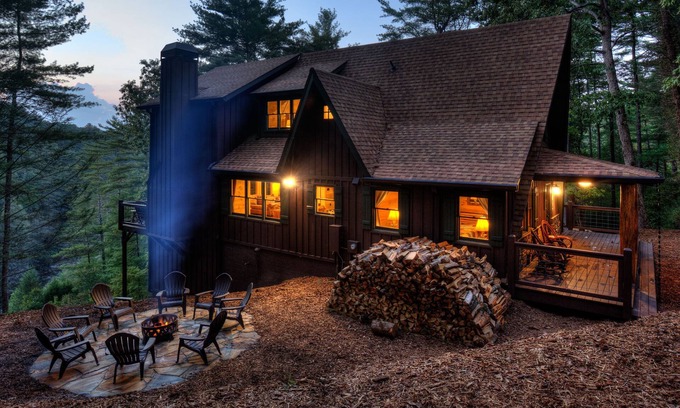 Ellijay Cabin | Private River Cabin with Playground, Fishing, Mountain View, Hot tub