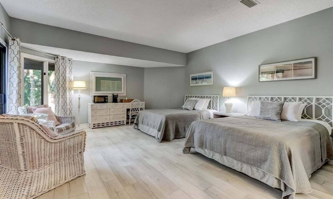 Fernandina Beach Apartment | Private Room-Amelia Island Plantation Gated Haven!