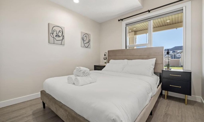 Sage Hill Apartment | Private Suite with Free Banff Pass, Netflix, Patio, Sleeps 4