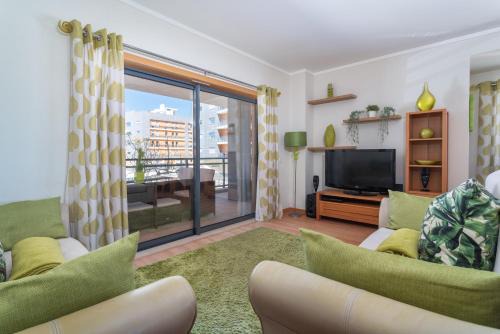 Olhao Apartment | Privilege Apartment Deborah with Rooftop Pool, Village Marina - Olhão