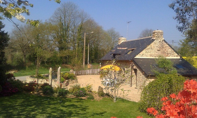 Rosporden Cottage | PROMOTION ! rental : old Bretonne house, in stones, in the countryside
