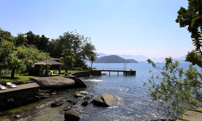 Mambucaba House | Property With Unique View And Nautical Support