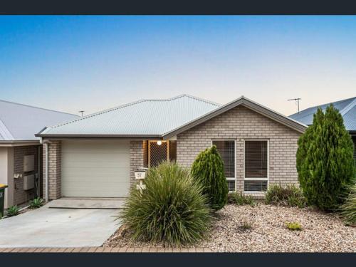 Seaford Meadows Villa | Prow at the Meadows