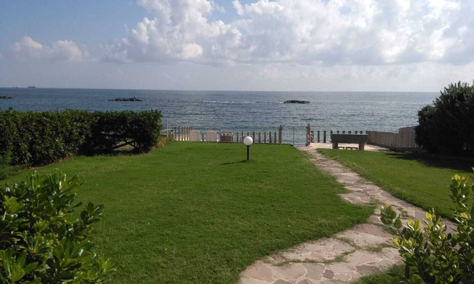 Sarroch Villa | PULA MARE VILLA with Private Access Lvl the sea.
