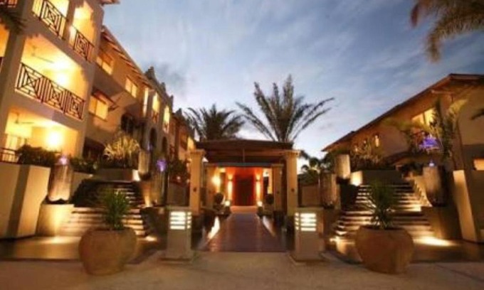 Westcourt Apartment | PURE PARADISE (I690) L'Abode