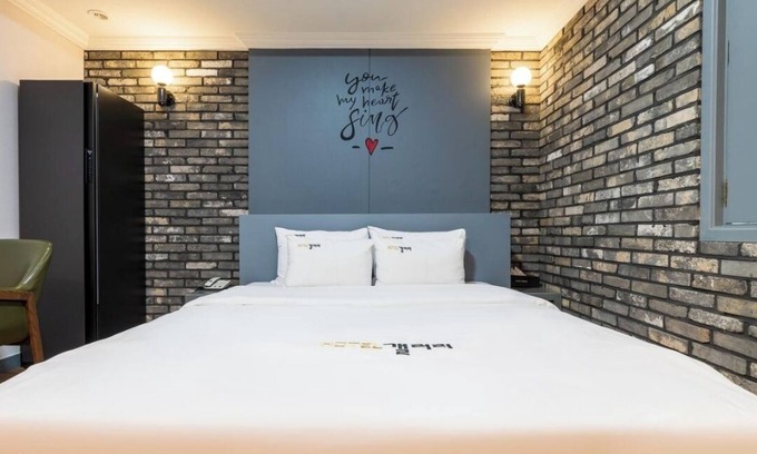 Pyeongtaek Hotel | Pyeongtaek Station Gallery Hotel