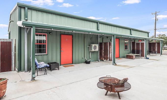 Rockport Cottage | Quaint cabin super close to the marina, restaurants and activities!