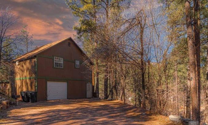 Christopher Creek House | Quaint condo retreat 12 Ridgeview Condo