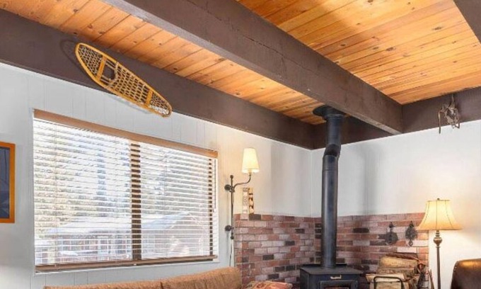 Incline Village Cottage | Quaint Cottage Among the Trees (MRC15)