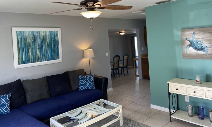 St. Petersburg - Clearwater House | Quaint & Quiet 3/2 in Central St. Pete