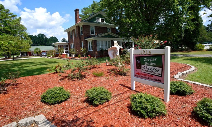 New Bern Apartment | Quaint & Quirky- 5 Minutes to Downtown