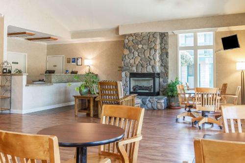 Half Moon Bay Hotel | Quality Inn Half Moon Bay-Miramar Beach