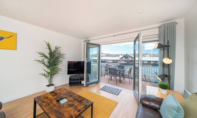 Dundee Apartment | Quayside Apartment - City Quay Comfort